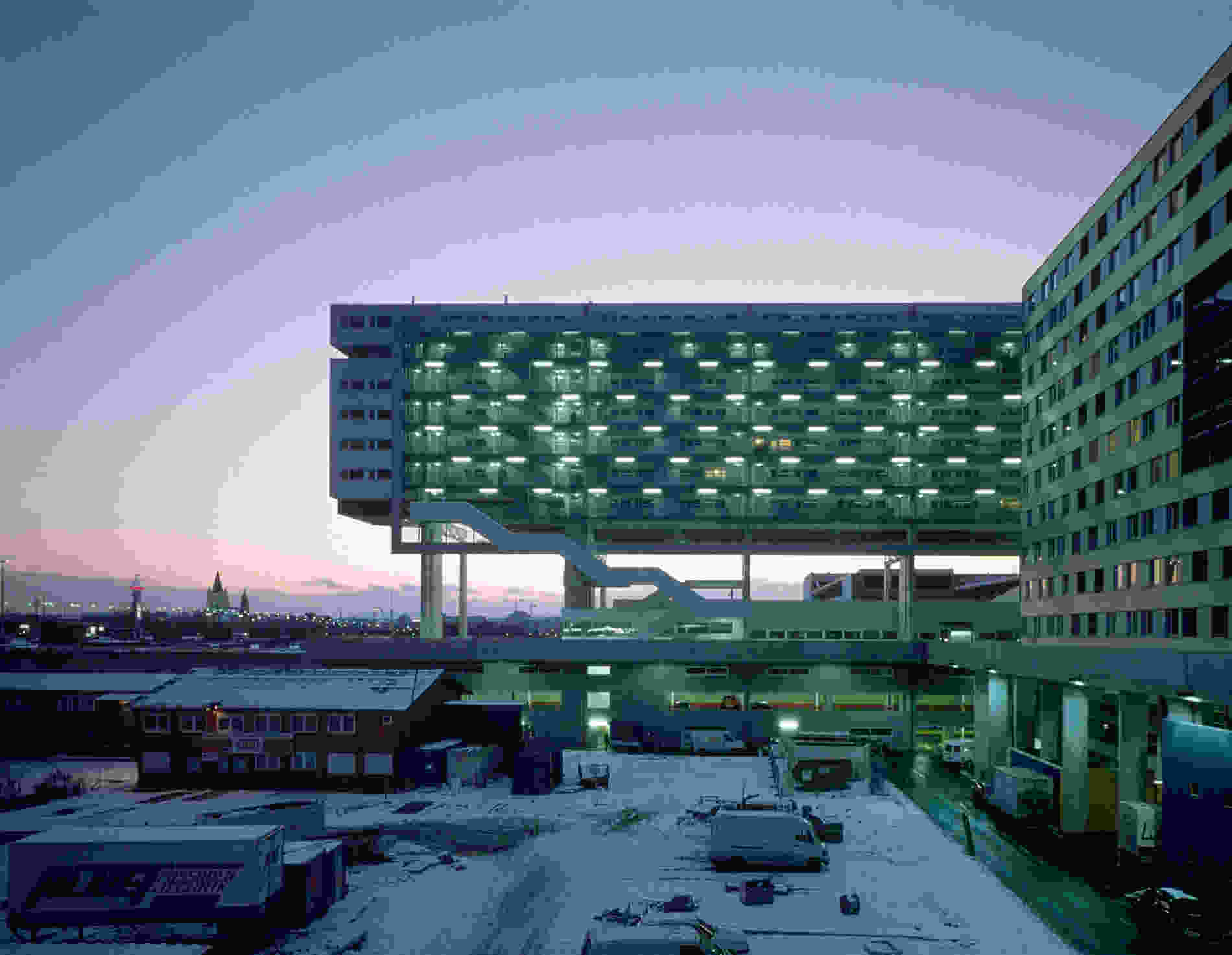005 beam facade sp 001