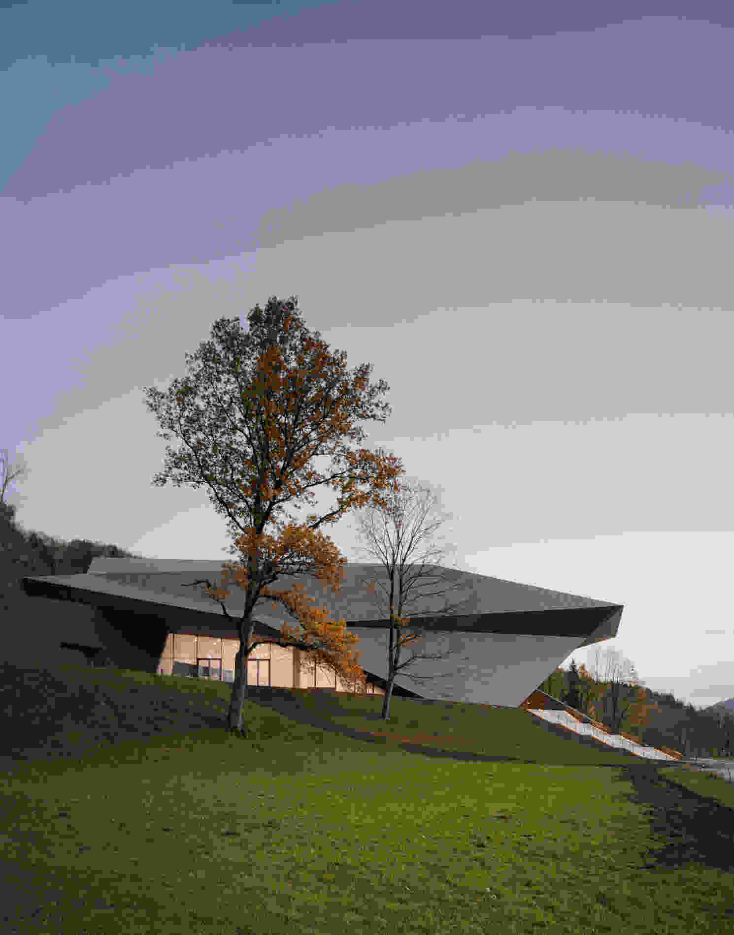 182 Festival Hall Erl bg 003
