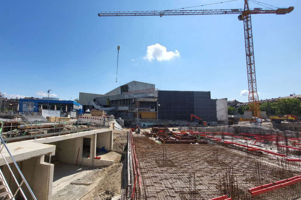 314 Staatstheater Karlsruhe 2306 4650 cut